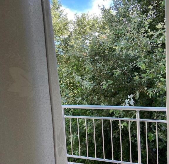 バルコニー付きスタンダードルーム, Prestige