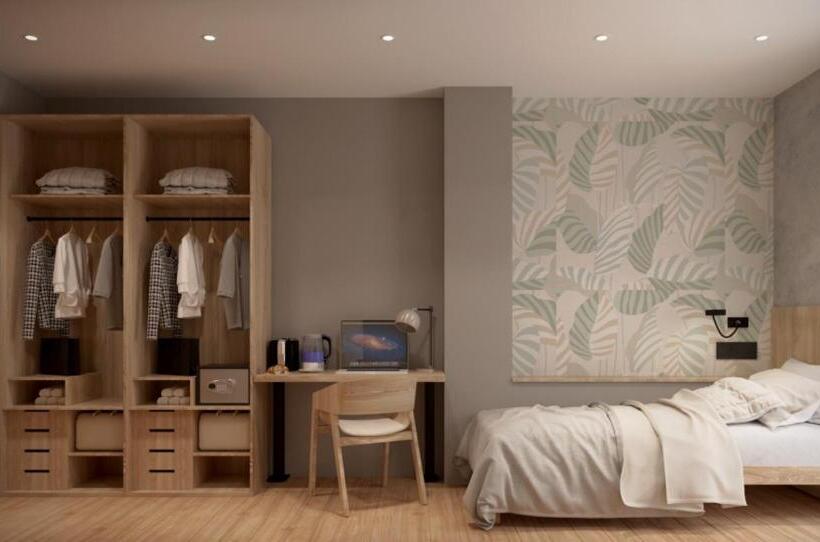 اتاق استاندارد چهار تخته, University Boutique Rooms