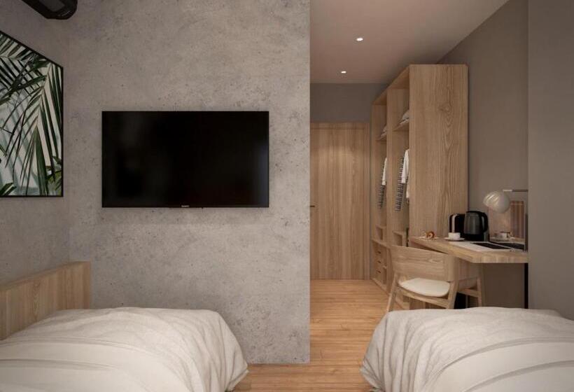 اتاق استاندارد چهار تخته, University Boutique Rooms