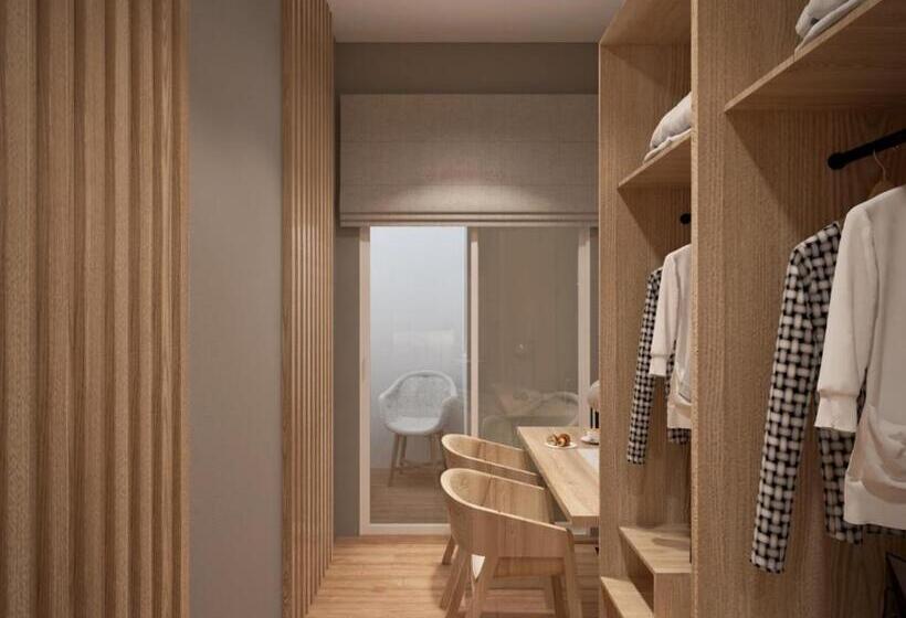 اتاق استاندارد سه نفره, University Boutique Rooms