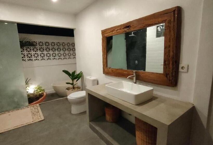 プールビュースタンダードルーム, Villa Candra Canggu