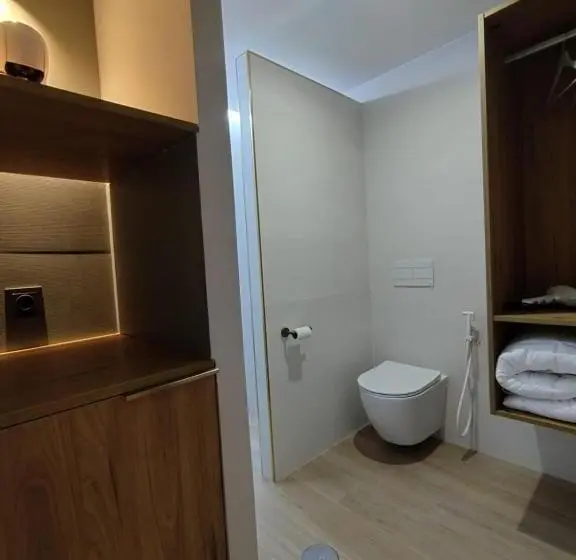 Standard Yhden Hengen Huone, Plaza Rooms