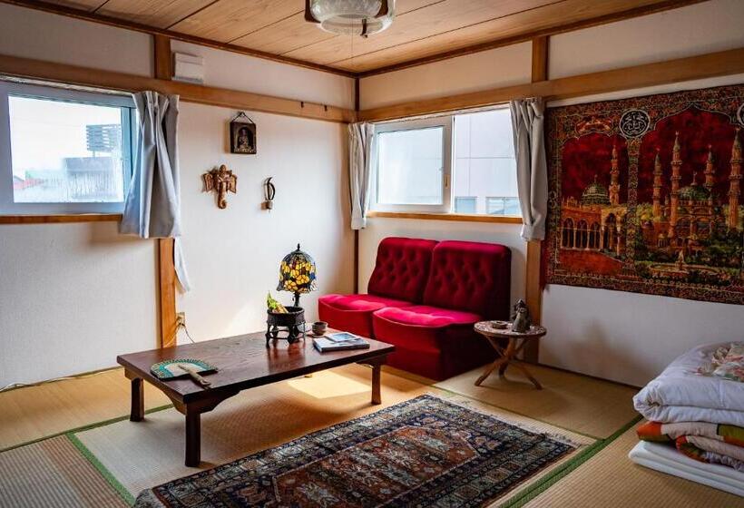 חדר סטנדרט לארבעה, Rishiri Antique Inn