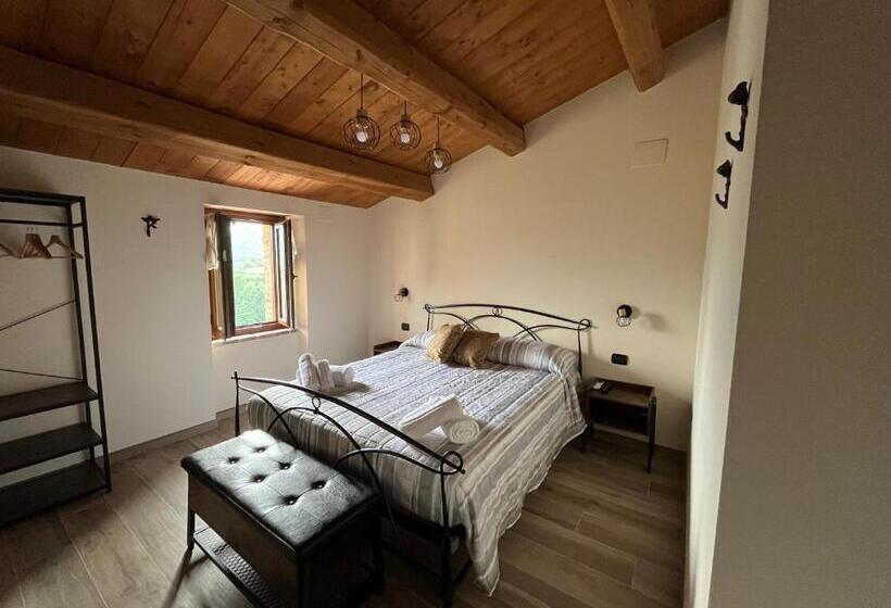 غرفة قياسية ثلاثية, Sibilroom   Rooms & Wellness