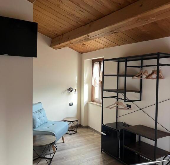 غرفة قياسية ثلاثية, Sibilroom   Rooms & Wellness