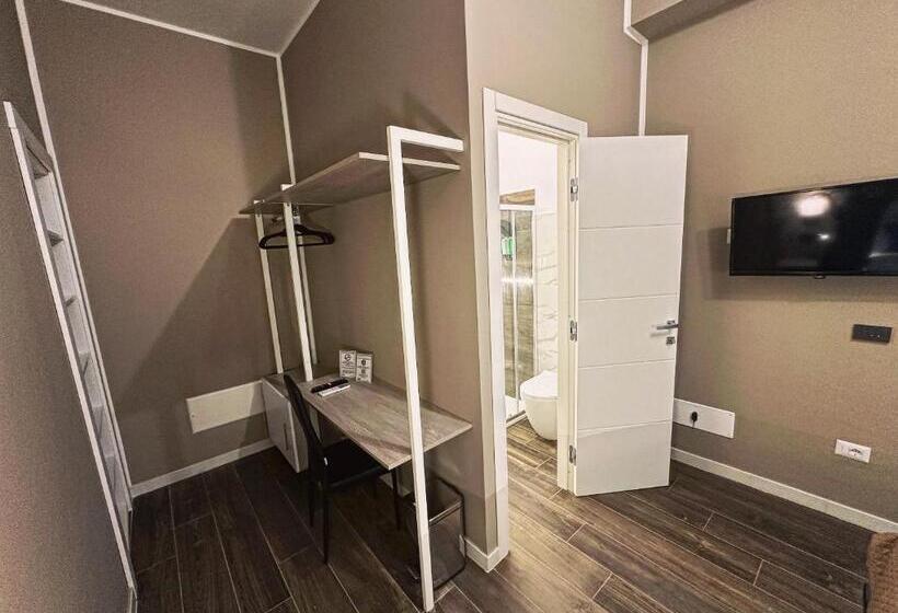 جناح جونيور, Central Vasto Histonium