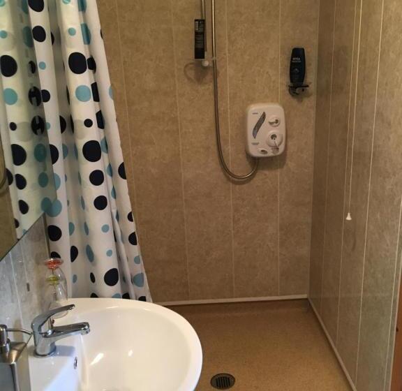 Номер Стандарт, Glendale House