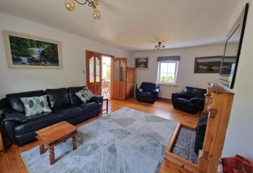 منزل غرفة نوم واحدة, Ocean Breeze Cottage