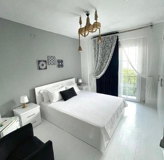اتاق استاندارد با چشم‌انداز باغ, Purlen Otel