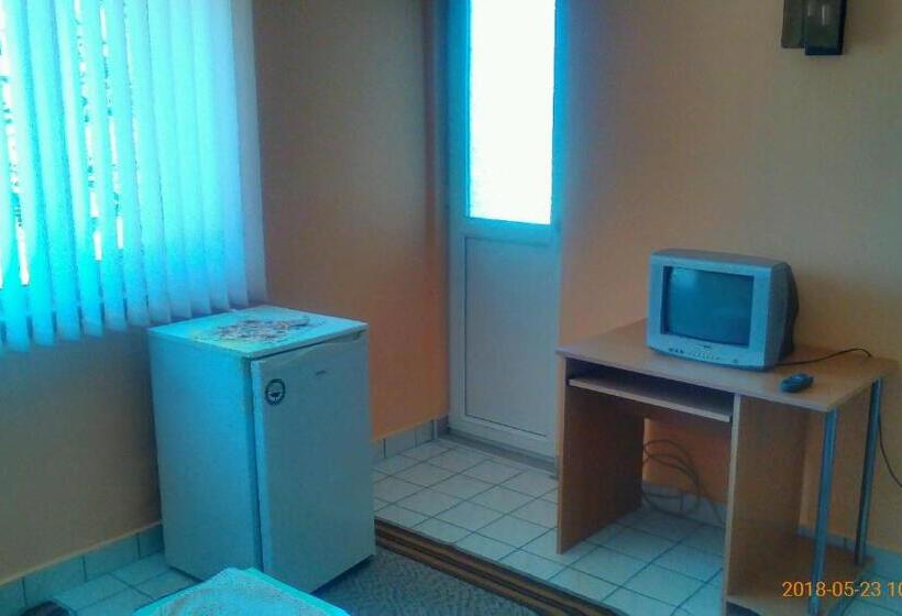 غرفة قياسية رباعية, Famili Hotel Barba Yani