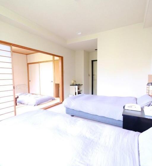 غرفة قياسية رباعية, Arise Hakuba