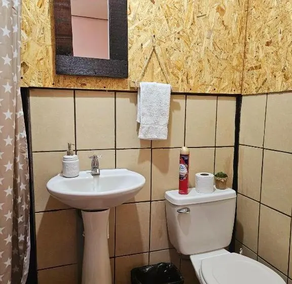 اتاق استاندارد, Cermeño S House