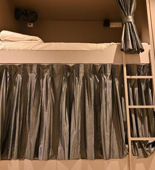 מיטה בחדר משותף, Bed & Bread Dormitory