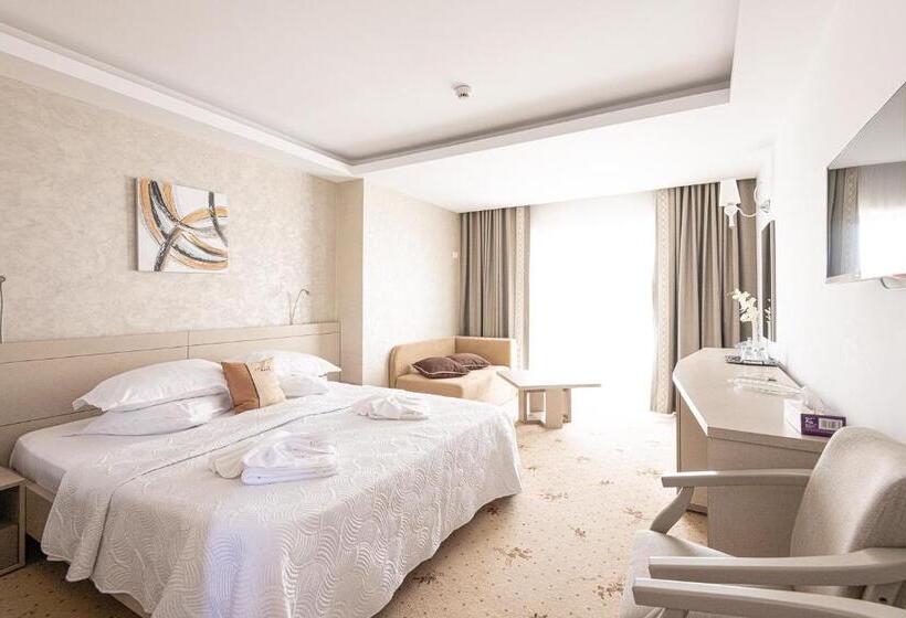 غرفة ديلوكس, Popasul Pescarilor Fishing Village