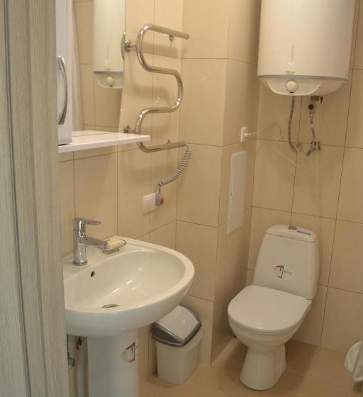 شقة غرفة واحدة, Promenad