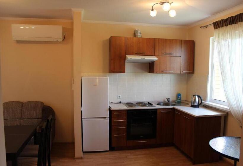 شاليه غرفة نوم واحدة, Promenad