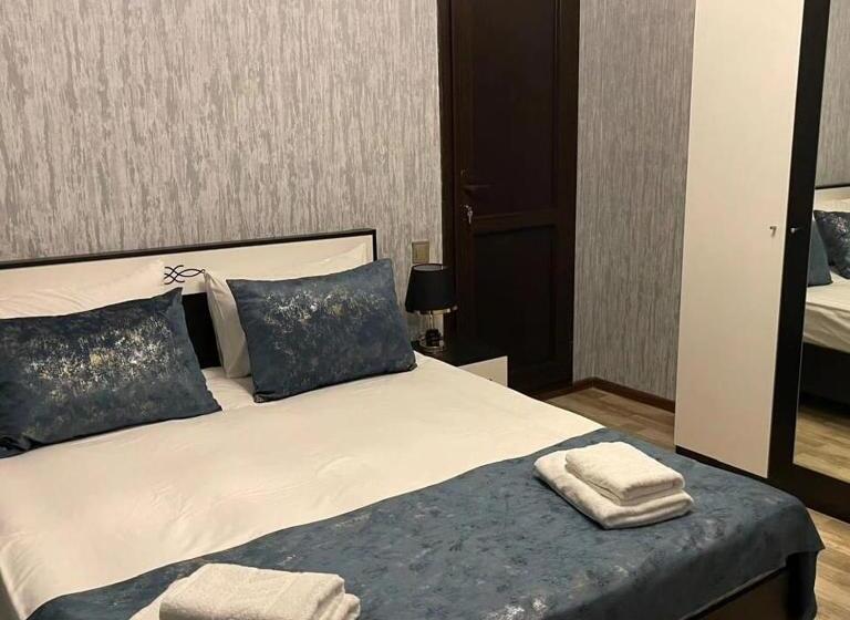 اتاق اکونومی, Sheki̇_vi̇lla_buti̇k