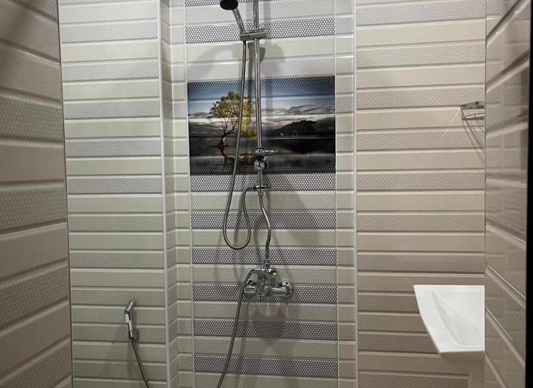 Economy Triple Room, Sheki̇_vi̇lla_buti̇k