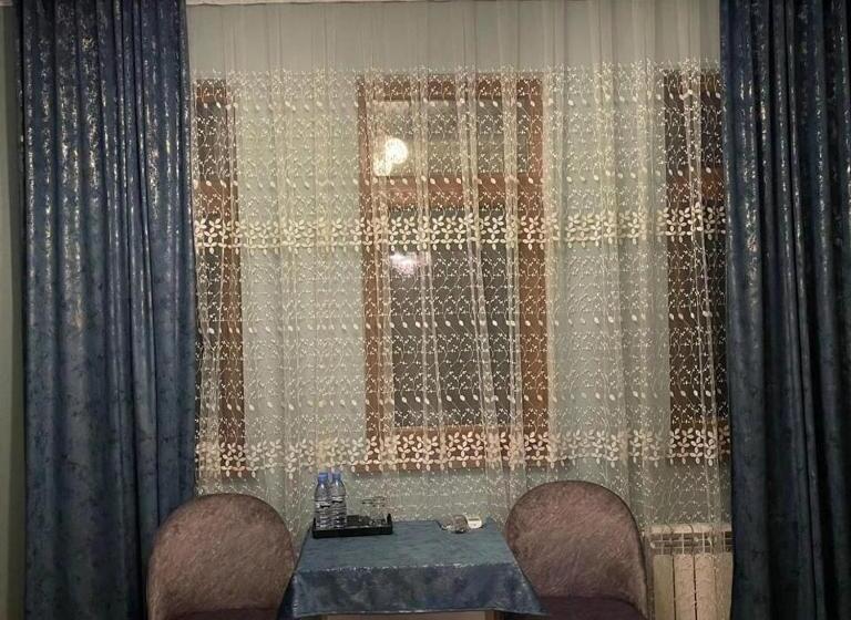 Economy Triple Room, Sheki̇_vi̇lla_buti̇k