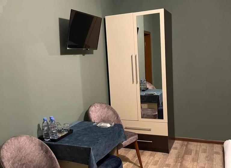 Economy Triple Room, Sheki̇_vi̇lla_buti̇k