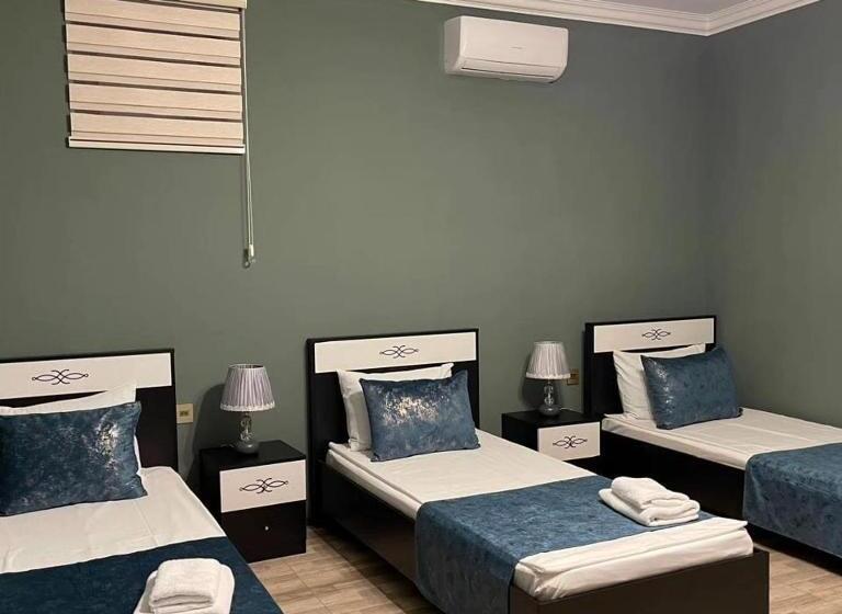 Economy Triple Room, Sheki̇_vi̇lla_buti̇k
