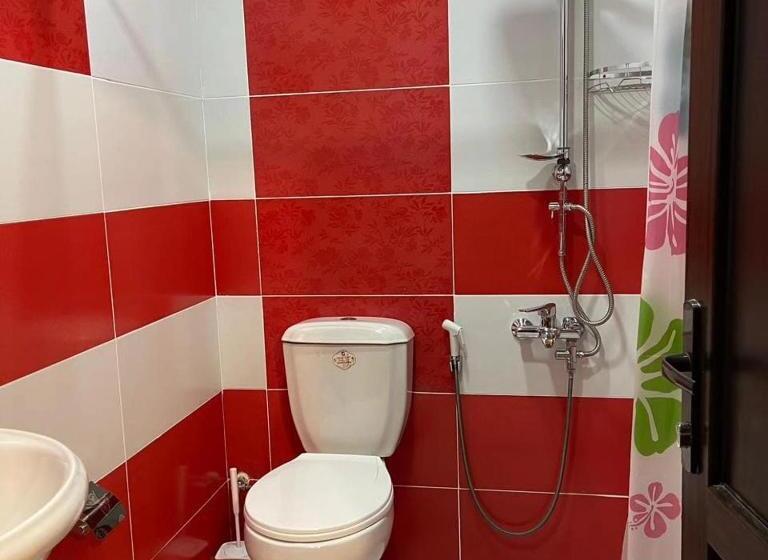 Economy Triple Room, Sheki̇_vi̇lla_buti̇k