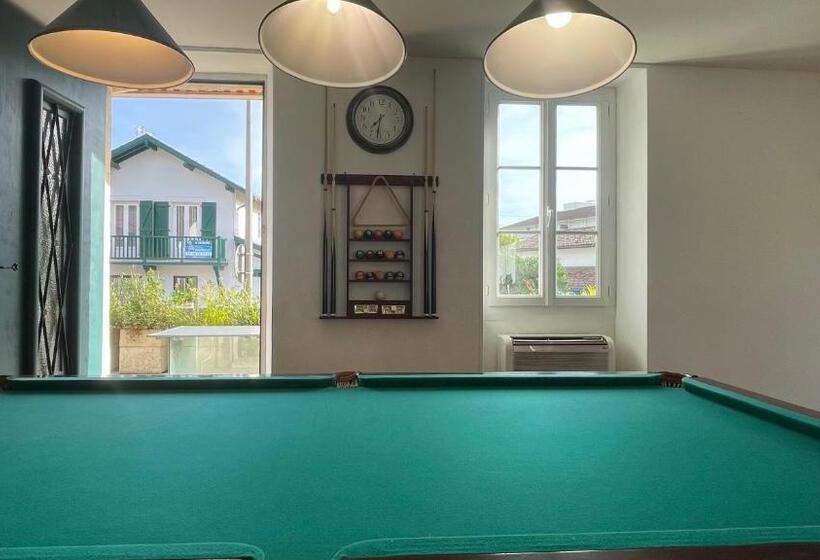 Camera Standard Cvadruplă cu Baie în Comun, Le Doolie S Hostel B&b