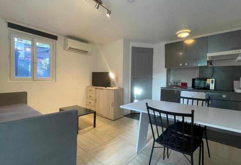 Studio Standard, Le Doolie S Hostel B&b