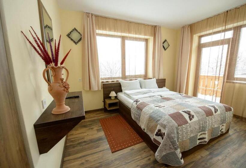 غرفة قياسية مطلة على الجبل, Casa Bucatarului