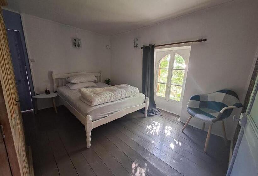 一居室别墅, Manor House Charentaise