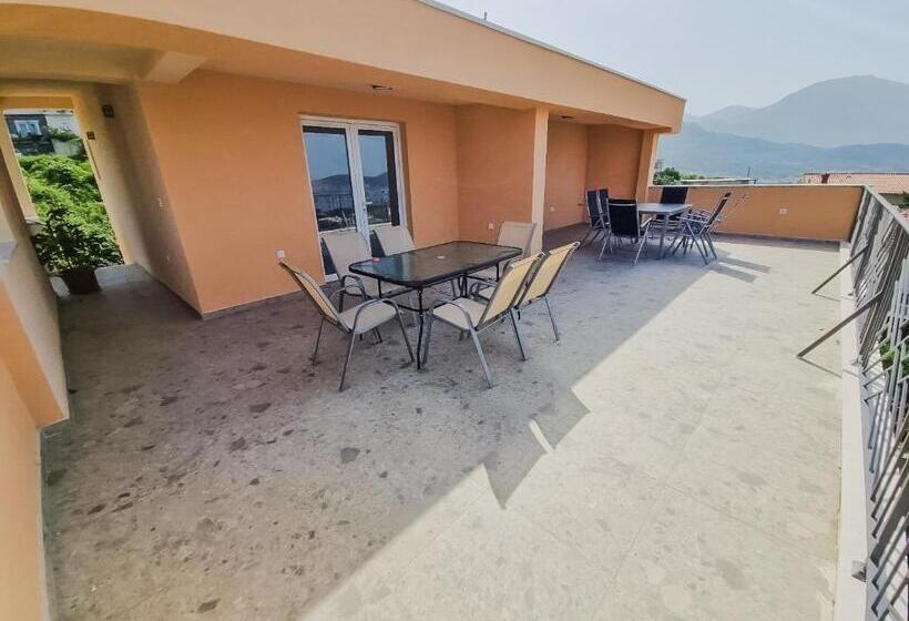 استودیوی استاندارد با چشمانداز دریا, Mira Sea View