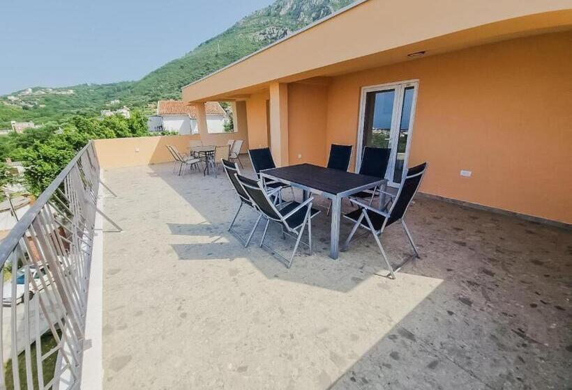 استودیوی استاندارد با چشمانداز دریا, Mira Sea View