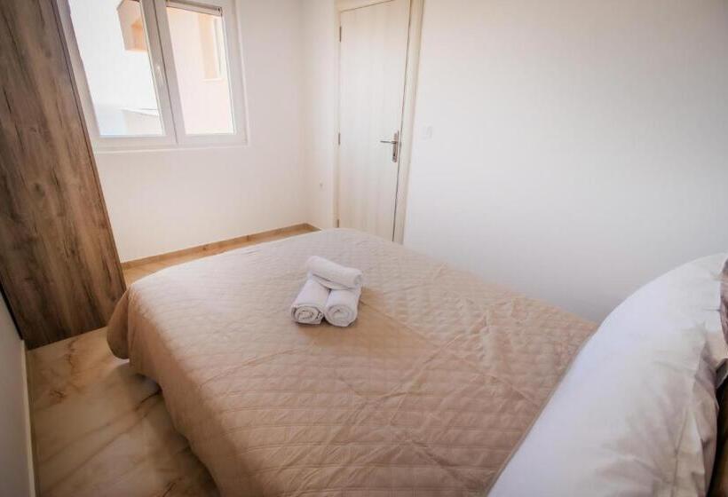 استودیوی استاندارد با چشمانداز دریا, Mira Sea View