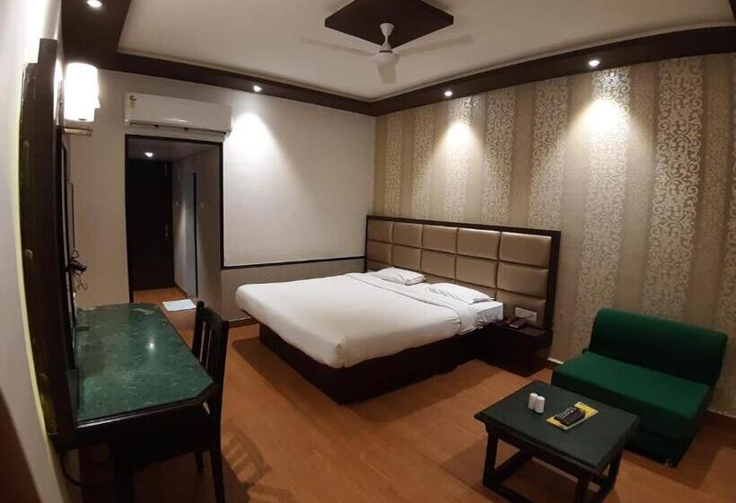 غرفة ديلوكس, Royal Garden Resort