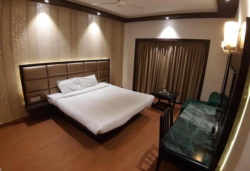 غرفة ديلوكس, Royal Garden Resort