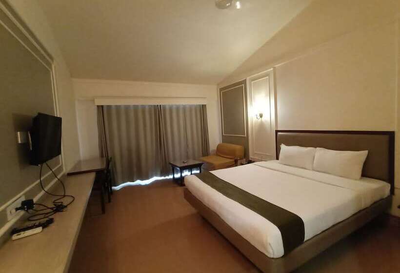 غرفة ديلوكس, Royal Garden Resort