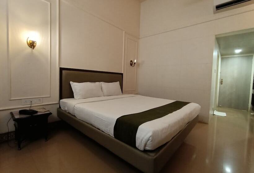 غرفة ديلوكس, Royal Garden Resort