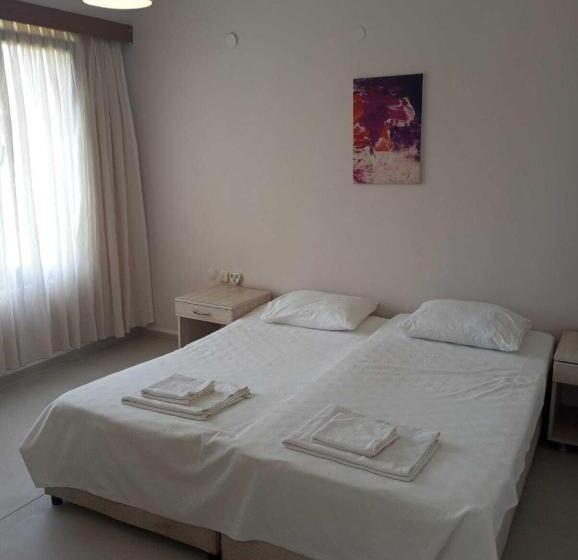 غرفة قياسية, Kalanora Resort