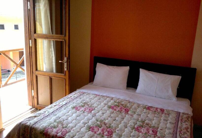 غرفة قياسية, Kalanora Resort