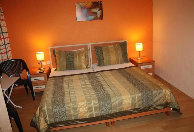 غرفة قياسية, Kalanora Resort