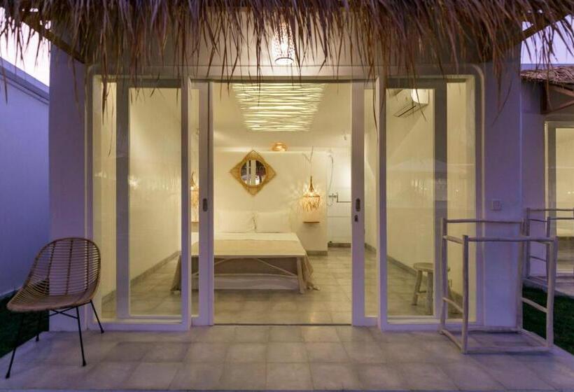 Номер Стандарт Вид на Бассейн, The Bingin Beach Villas  Bungalow Resort