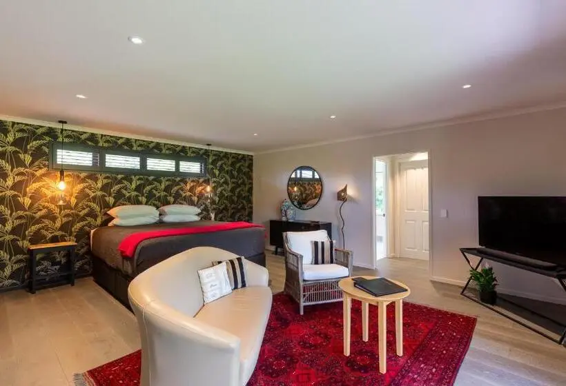 スイート, Accent House Boutique Bed & Breakfast