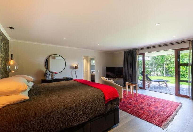 スイート, Accent House Boutique Bed & Breakfast