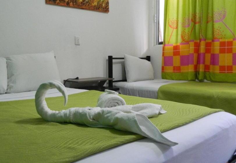 スタンダードトリプルルーム, Emotion Avenida Tulum Hotel & Hostal