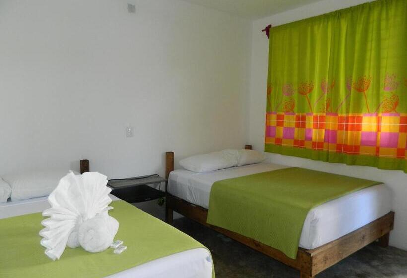 スタンダード４人部屋, Emotion Avenida Tulum Hotel & Hostal