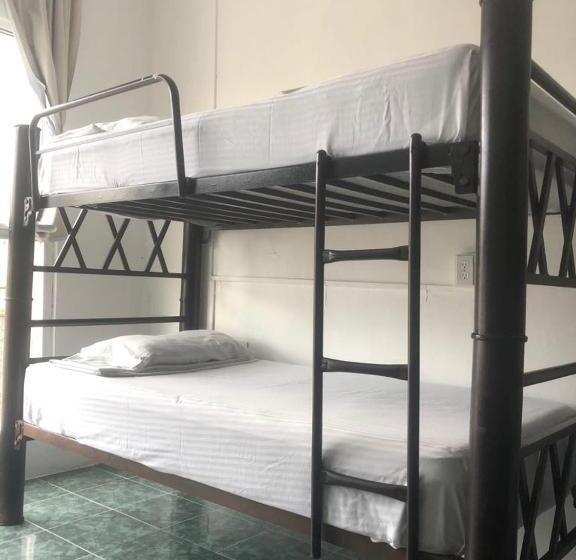 ルームシェアのワンベッド, Emotion Avenida Tulum Hotel & Hostal