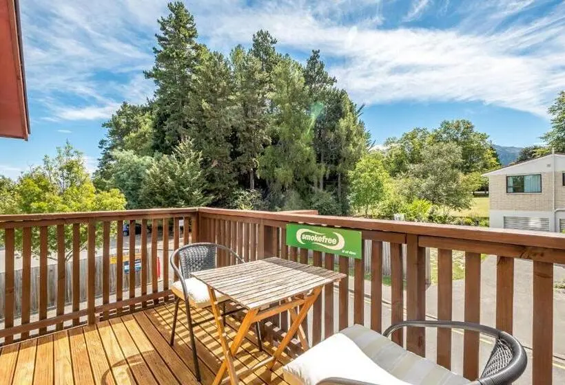 スイート, Kakapo Lodge