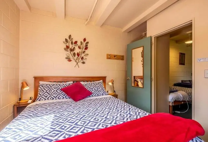 スイート, Kakapo Lodge