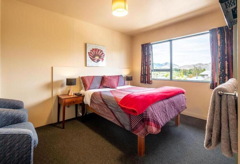 غرفة قياسية, Kakapo Lodge