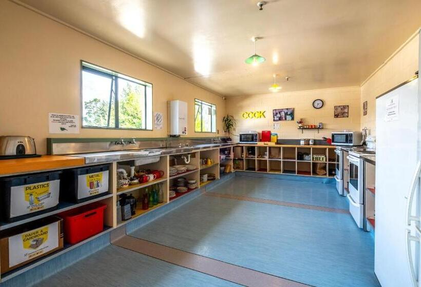 غرفة عائلية حمام مشترك, Kakapo Lodge